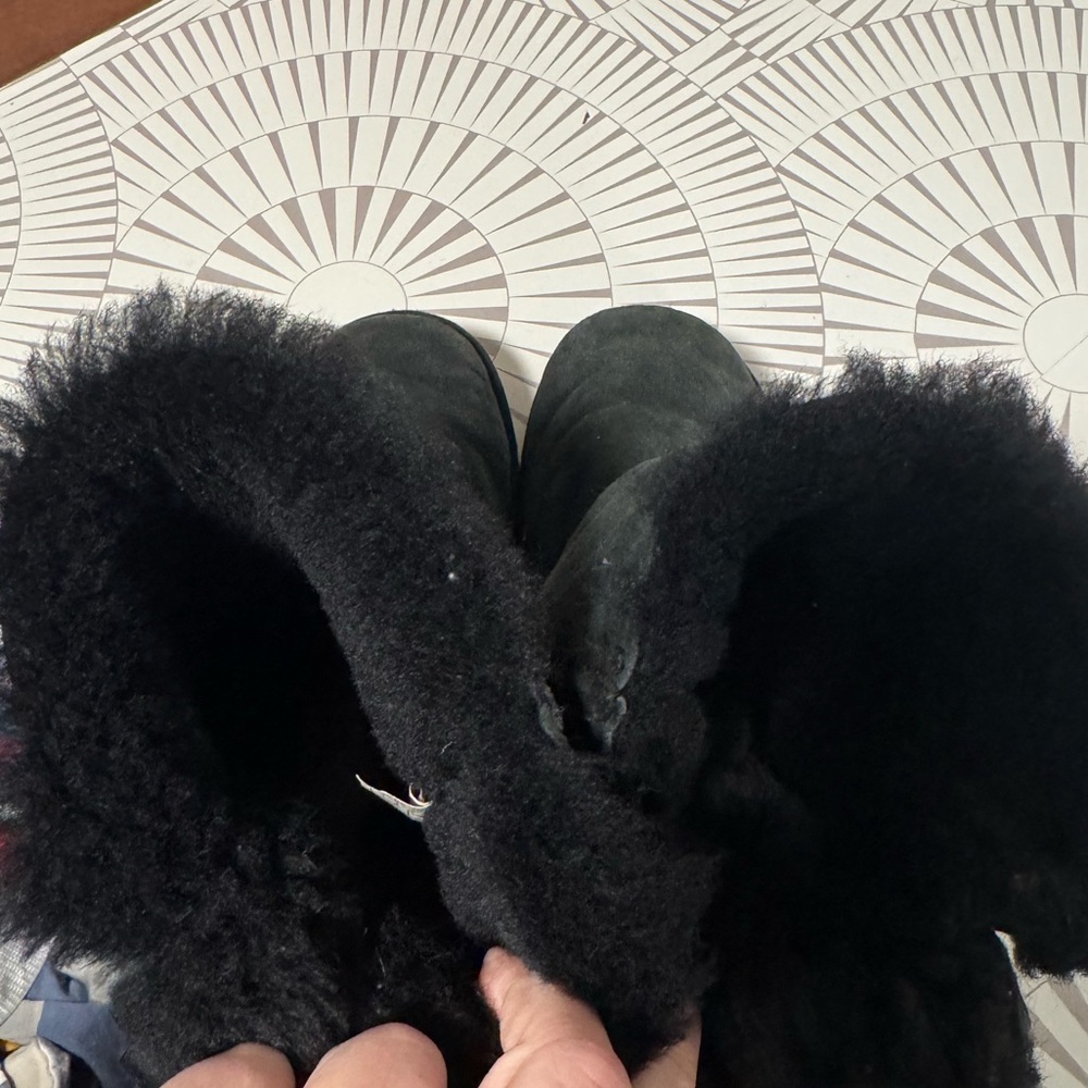 UGG Bailey Bow COZY COMFY Boots Black Bows on Back Size 7 - Picture 7 of 7